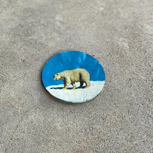 Hand Painted Polar Bear Painting on Shell - Picture 12 of 16